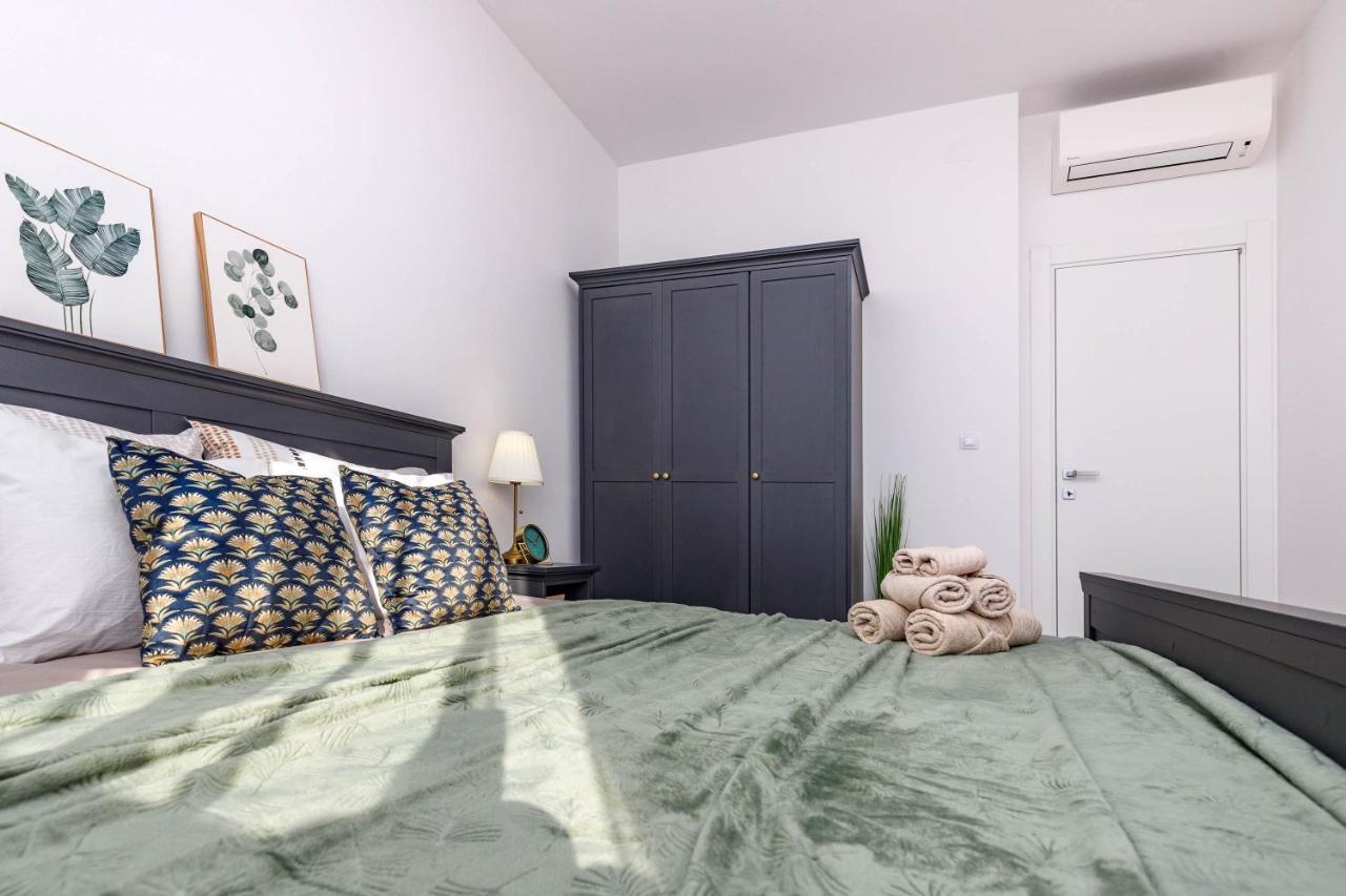 Apartment Klara Krk Town Luaran gambar