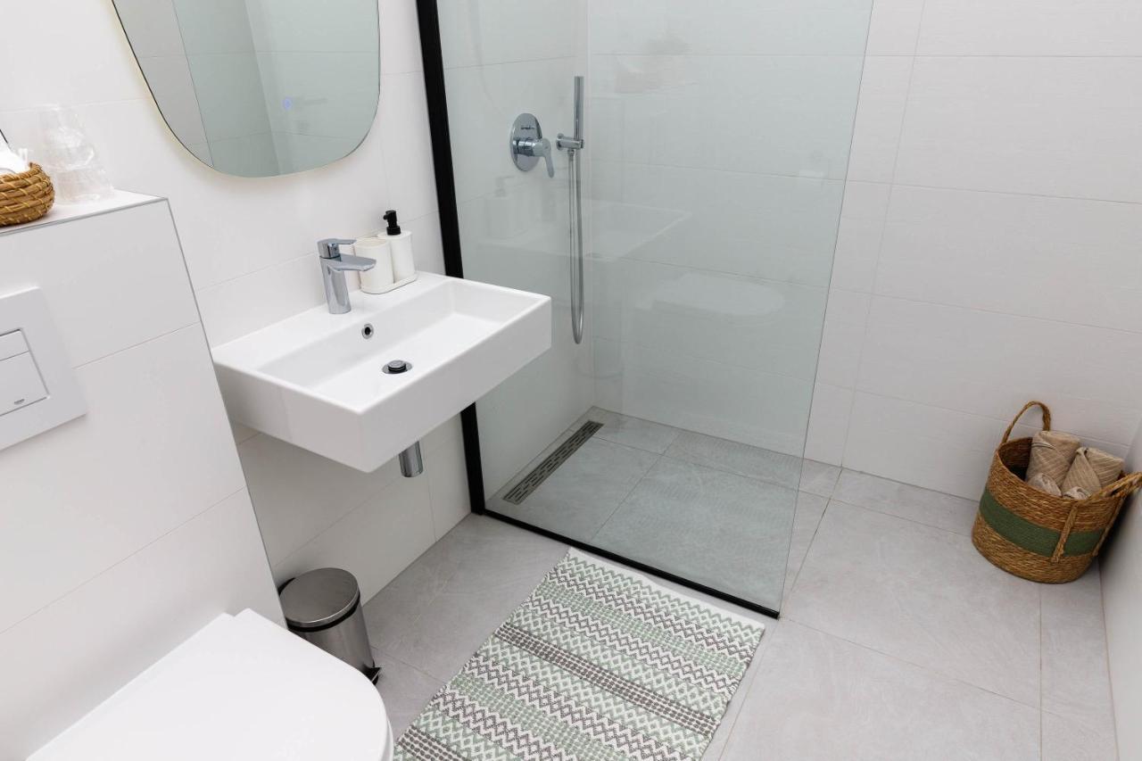 Apartment Klara Krk Town Luaran gambar