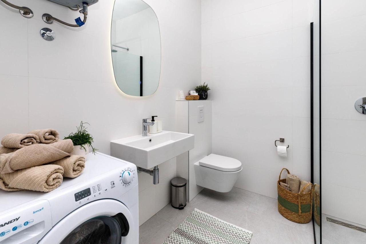 Apartment Klara Krk Town Luaran gambar
