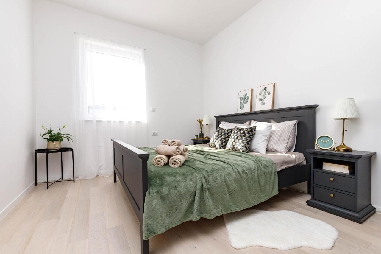 Apartment Klara Krk Town Luaran gambar