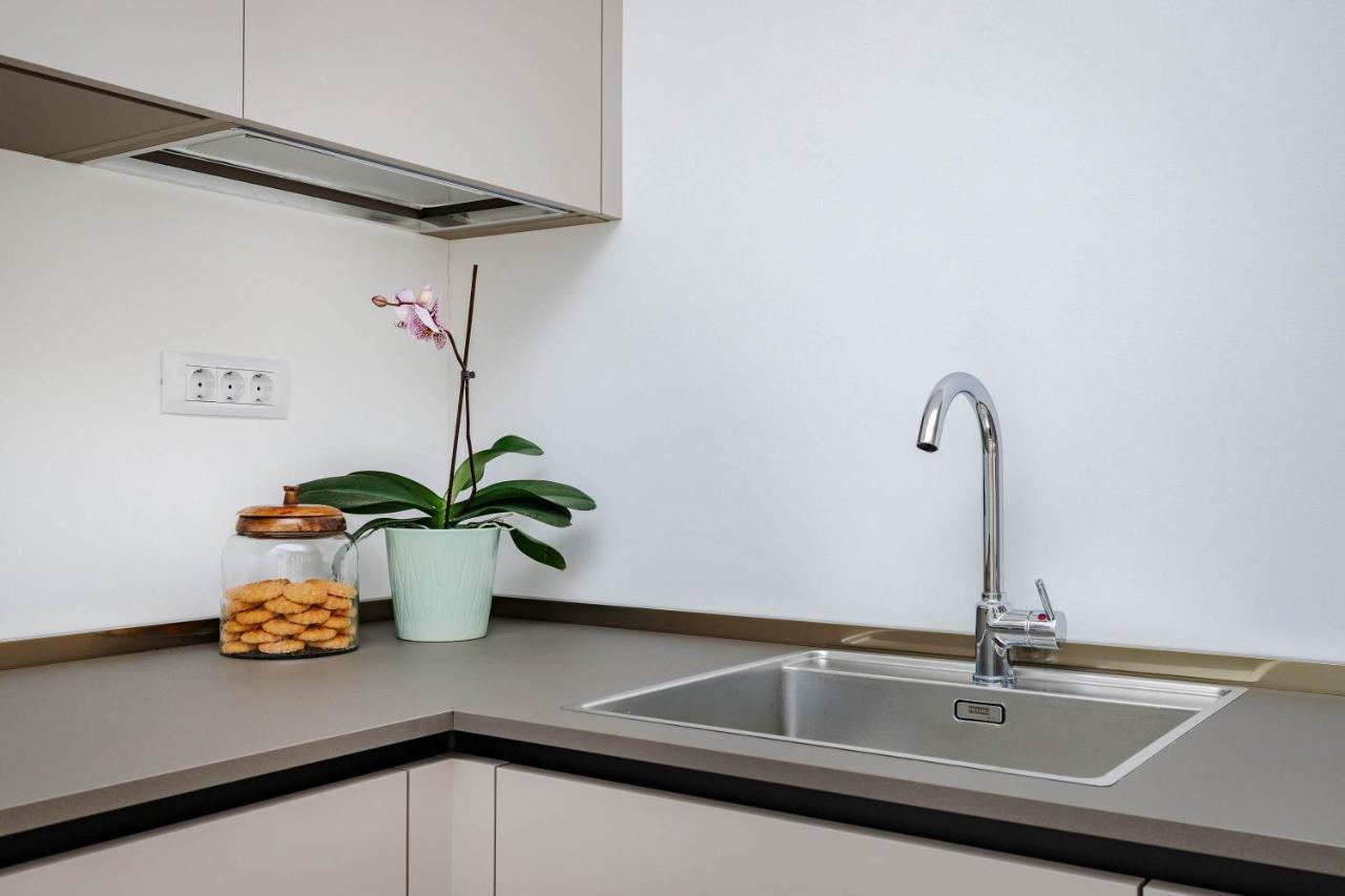 Apartment Klara Krk Town Luaran gambar